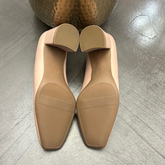 Naturalizer Warner Square Toe Pump (Wide) - Picture 3 of 13
